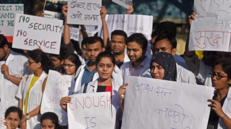 We want seats, not fees: Maratha Students demand PG medical quota