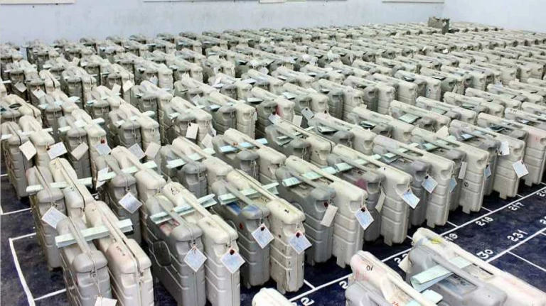 Maharashtra SEC to Secure 75,000 and Rent 25,000 EVMs for Local Body Polls