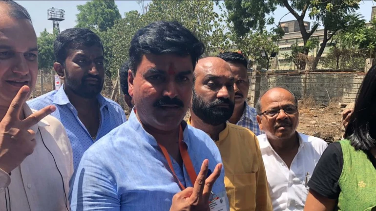 Rahul Shewale Appointed As Leader of Shinde's Sena Camp; 6 MLAs Support Thackeray Rahul Shewale Appointed As Leader of Shinde's Sena Camp; 6 MLAs Support Thackeray