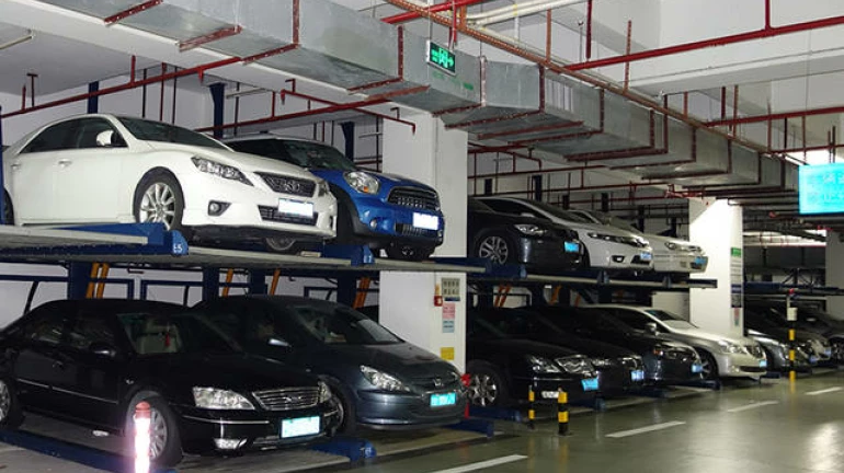 Six Year Old Boy Killed in Hydraulic Parking in Kandivali; Watchman and Builder Booked Six Year Old Boy Killed in Hydraulic Parking in Kandivali; Watchman and Builder Booked