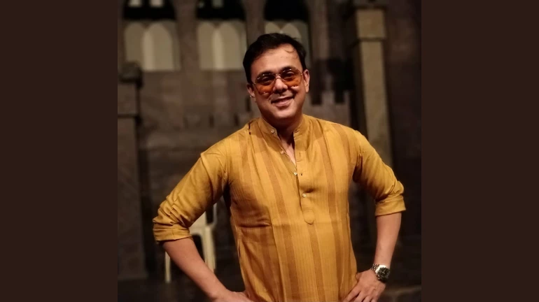 सुमितनं गायलं बंगाली शैलीतील मराठी गाणं सुमितनं गायलं बंगाली शैलीतील मराठी गाणं