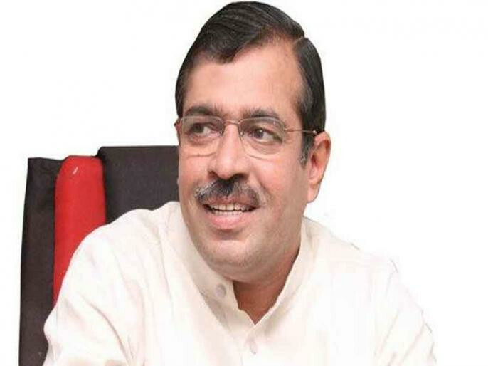 विवेक पंडित को मिला राज्य मंत्री का दर्जा