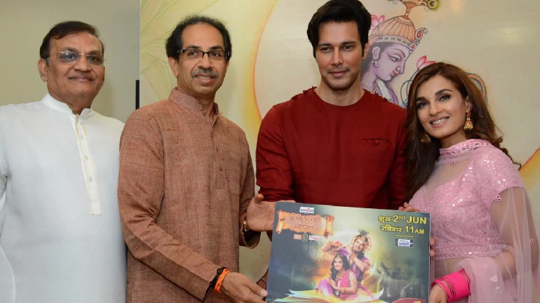 Rajniesh Duggall and Shiny Doshi meet Uddhav Thackeray at Matoshree for their show 'Shrimad Bhagwat Mahapuran' Rajniesh Duggall and Shiny Doshi meet Uddhav Thackeray at Matoshree for their show 'Shrimad Bhagwat Mahapuran'