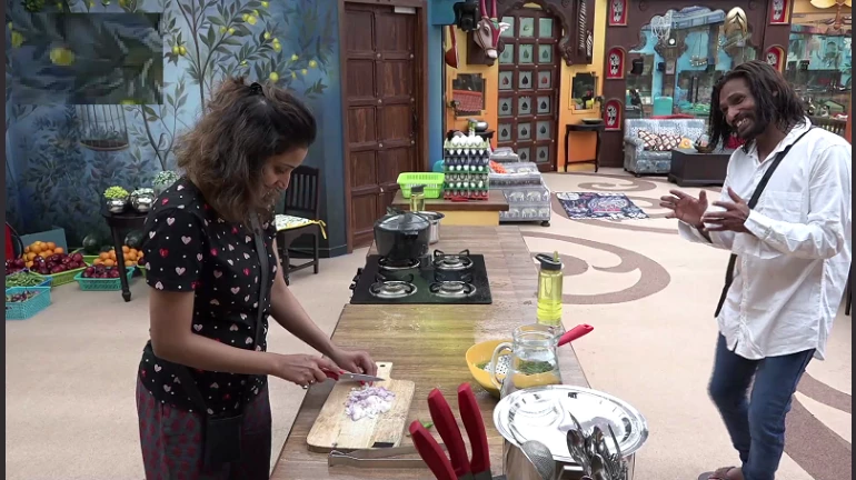 ‘बिग बॉस’मध्ये अर्थाचा अनर्थ! ‘बिग बॉस’मध्ये अर्थाचा अनर्थ!