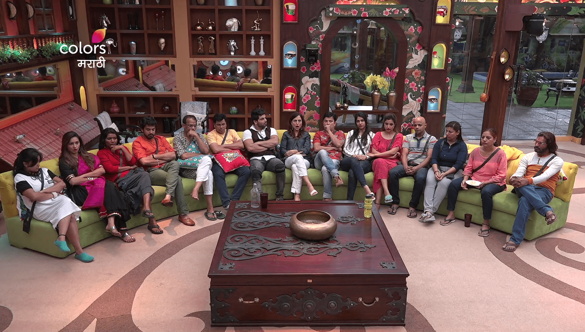 'बिग बॉस'च्या घरात रहाण्यास शिवानी-वीणा अपात्र!