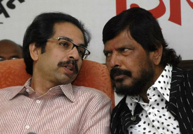 उद्धव ठाकरे १० वेळा अयोध्येला गेले, तरीही राम मंदिर होणार नाही- रामदास आठवले