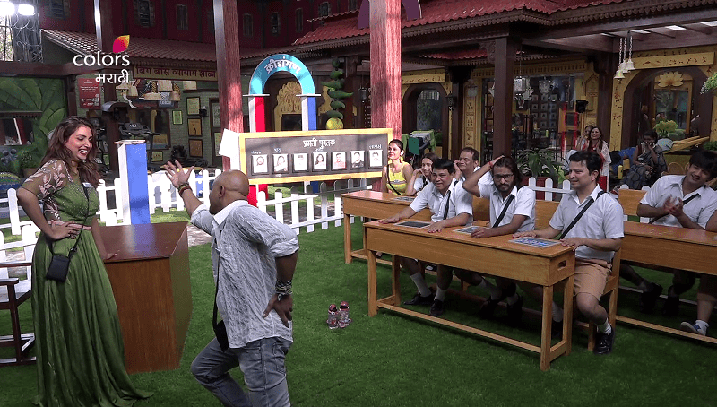 वैशाली संगीताचे, तर बिचुकले देणार इंग्लिशचे धडे