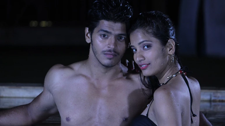 अभिजीत-प्रणाली म्हणताहेत 'ये चंद्राला...' अभिजीत-प्रणाली म्हणताहेत 'ये चंद्राला...'