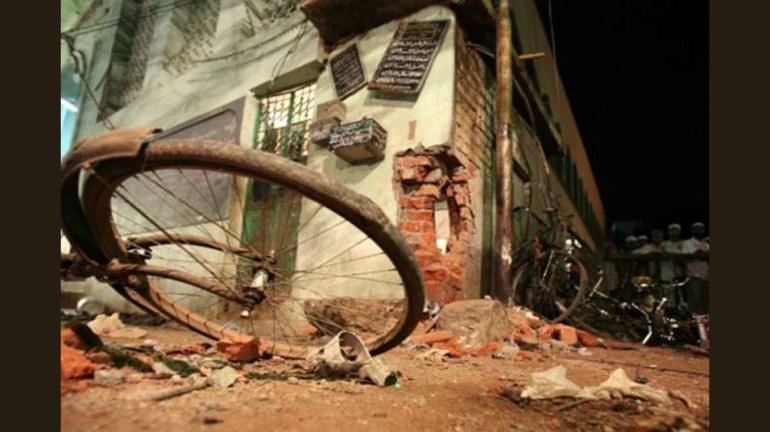 मालेगांव बम विस्फोट के 4 आरोपियों को मिली जमानत मालेगांव बम विस्फोट के 4 आरोपियों को मिली जमानत