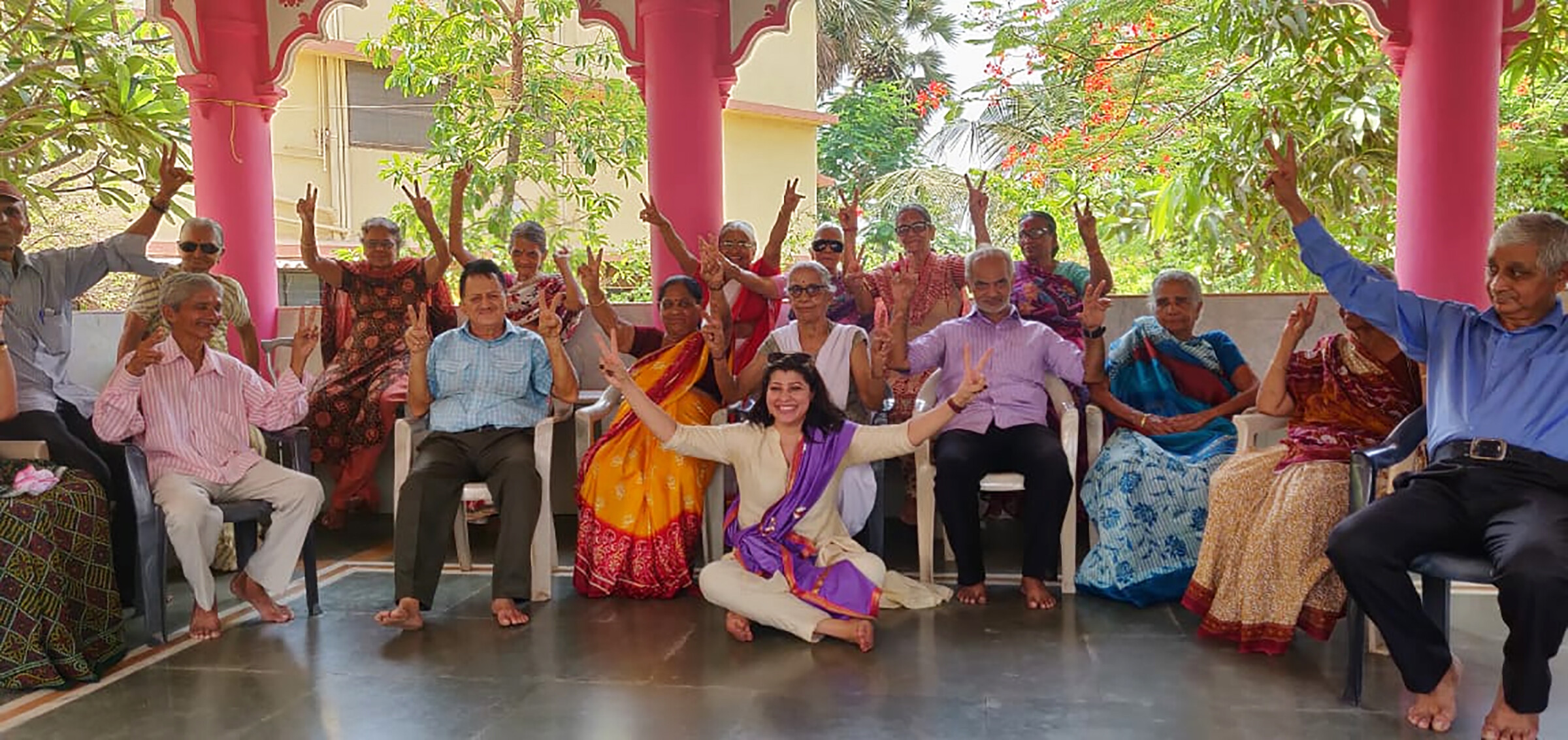 अनाथांची नाथ बनली तेजस्विनी