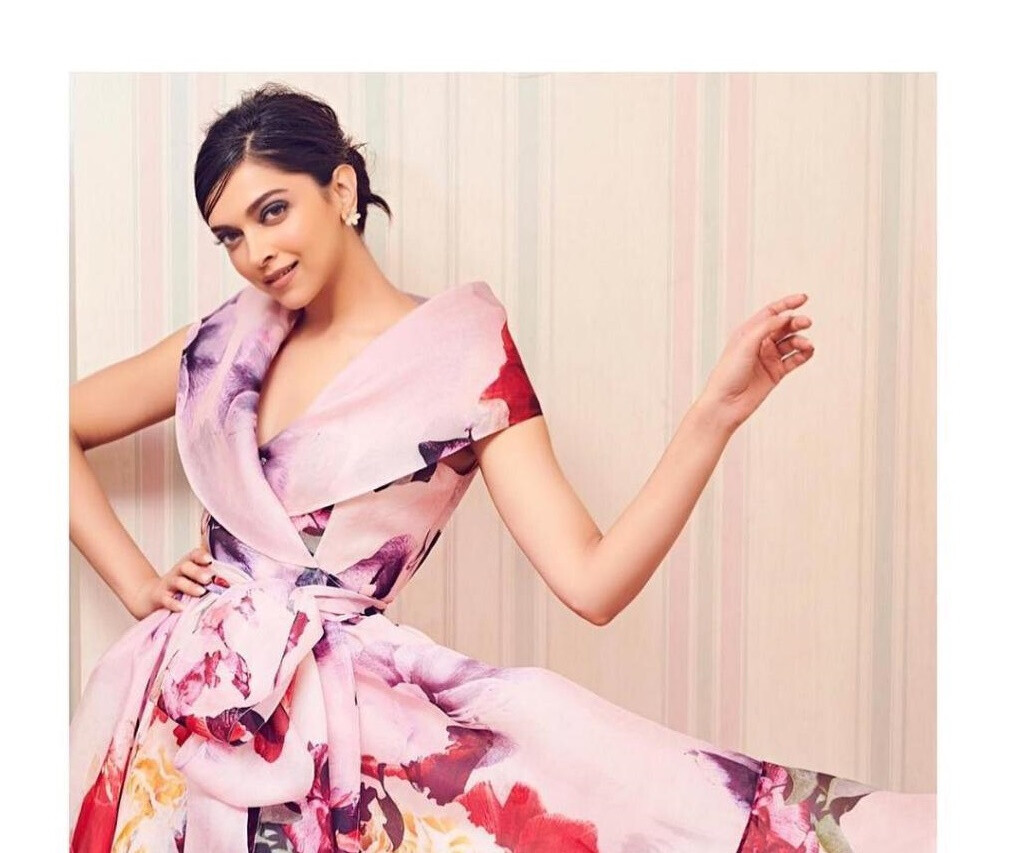 दीपिका पादुकोण को मिला दुनिया की सबसे खूबसूरत महिला का खिताब!