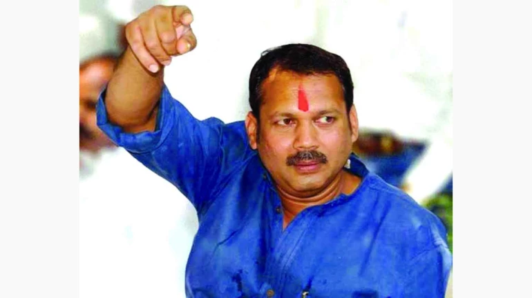 उदयनराजे भडकले, म्हणाले मी चक्रम आहे, पण जनतेसाठी... उदयनराजे भडकले, म्हणाले मी चक्रम आहे, पण जनतेसाठी...