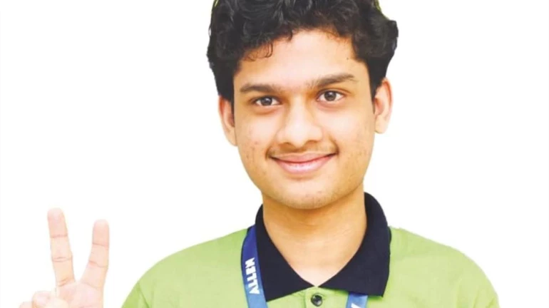 After 15 years, an IIT-JEE Topper is From Mumbai
