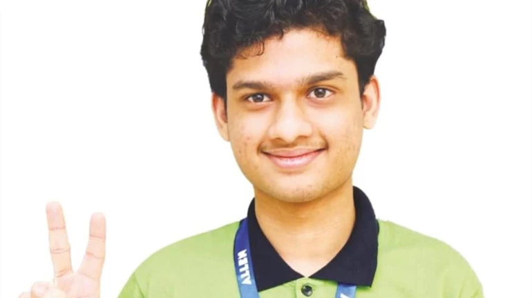 After 15 years, an IIT-JEE Topper is From Mumbai After 15 years, an IIT-JEE Topper is From Mumbai
