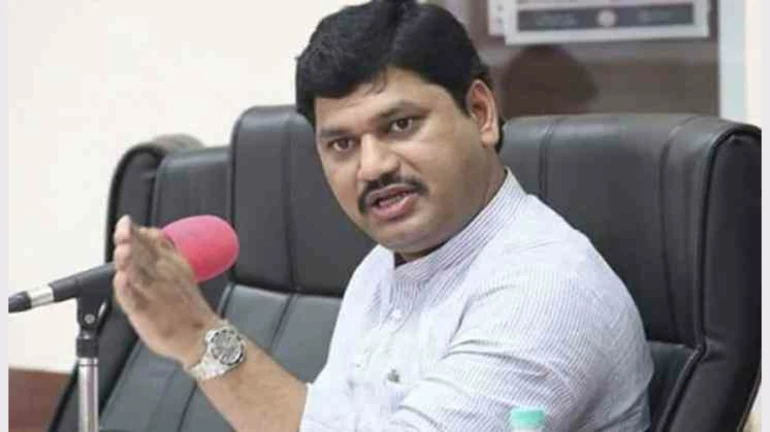 राज्याचा आर्थिक पाहणी अहवालही फुगवला? विरोधकांनी केली आकडेवारी तपासण्याची मागणी राज्याचा आर्थिक पाहणी अहवालही फुगवला? विरोधकांनी केली आकडेवारी तपासण्याची मागणी