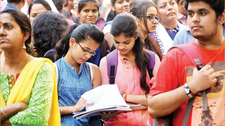 मुंबई विश्वविद्यालय के IDOLके  236 छात्रों को अलग अलग विषय में 0 अंक