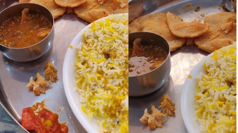 विधान भवन की कैंटीन में शाकाहारी खाने में मिला चिकन का टुकड़ा विधान भवन की कैंटीन में शाकाहारी खाने में मिला चिकन का टुकड़ा