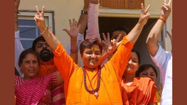 मालेगांव ब्लास्ट मामला: संसद की कार्यवाही चलने तक साध्वी प्रज्ञा को पेशी से मिली छूट मालेगांव ब्लास्ट मामला: संसद की कार्यवाही चलने तक साध्वी प्रज्ञा को पेशी से मिली छूट