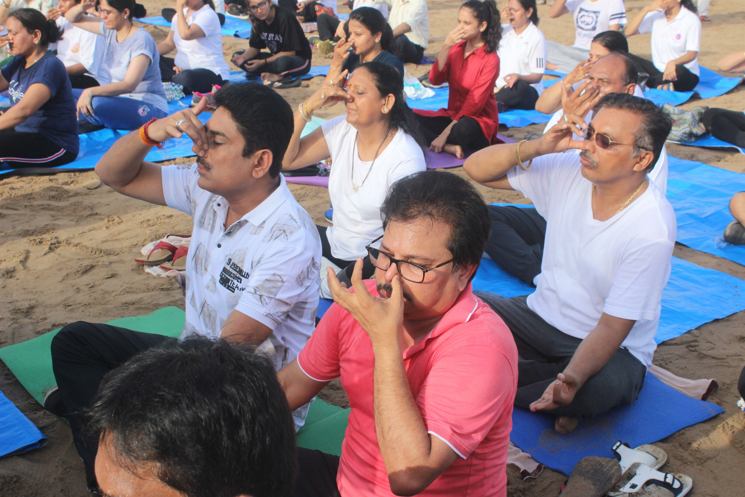 ‘अंतरराष्ट्रीय योग दिवस’ पर शैलेश लोढ़ा और असित मोदी  का दर्शकों को हेल्थ से जुड़ा संदेश!