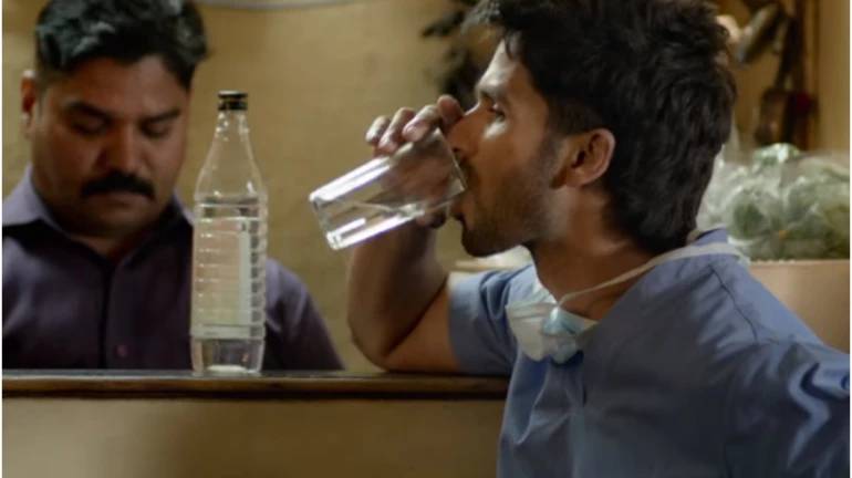 मुंबई के डॉक्टर ने स्वास्थ मंत्री से की फिल्म 'कबीर सिंह' की शिकायत मुंबई के डॉक्टर ने स्वास्थ मंत्री से की फिल्म 'कबीर सिंह' की शिकायत