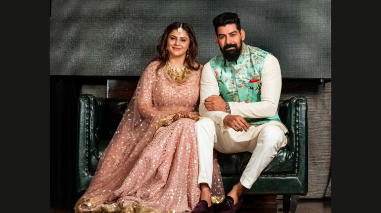 साउथ एक्टर कबीर दूहन सिंह ने गायक डॉली सिद्धू से की सगाई साउथ एक्टर कबीर दूहन सिंह ने गायक डॉली सिद्धू से की सगाई