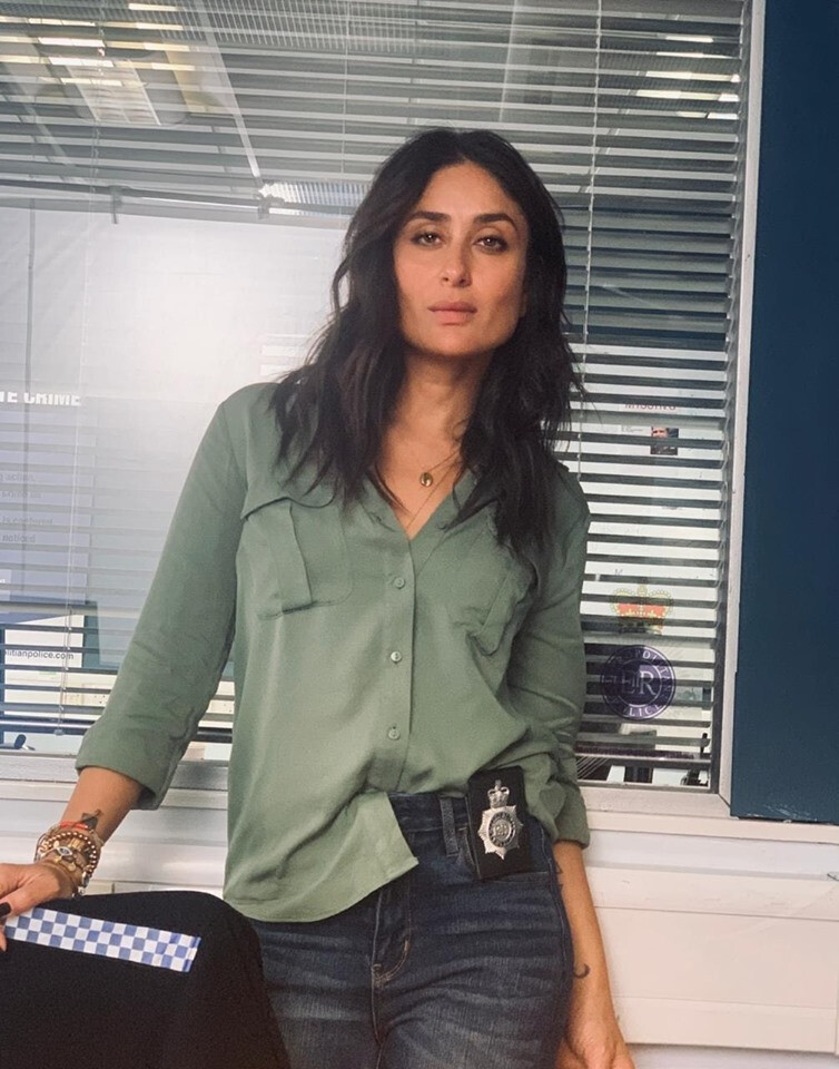 १९ वर्षांच्या करीनाचा ‘अंग्रेजी’ अवतार पाहिला का?