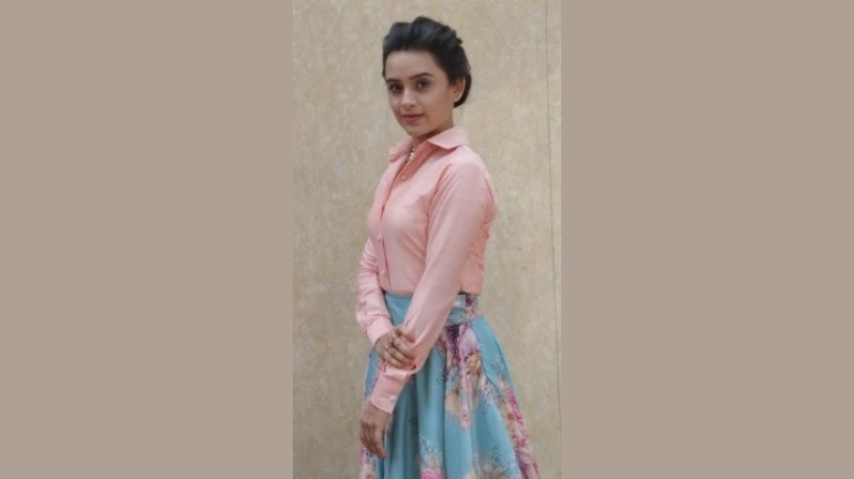 सूत्रसंचालिका बनून 'आऊट' करणार पर्ण पेठे सूत्रसंचालिका बनून 'आऊट' करणार पर्ण पेठे