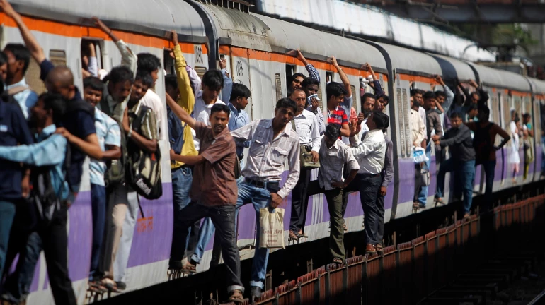 Three Central Railway passengers fall off a train between Mumbra and Kalwa