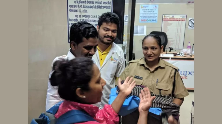 In the midst of rain chaos, 29-year old Woman Delivers Baby at Dombivli Station In the midst of rain chaos, 29-year old Woman Delivers Baby at Dombivli Station
