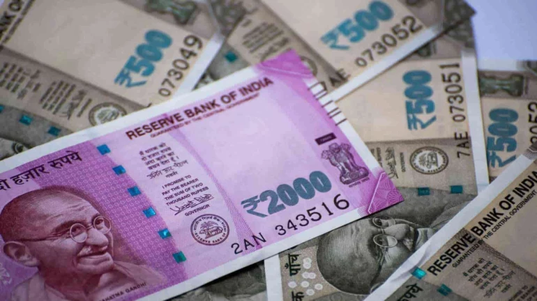 बनावट नोटांची तस्करी, गुन्हे शाखेने केला पर्दाफाश बनावट नोटांची तस्करी, गुन्हे शाखेने केला पर्दाफाश