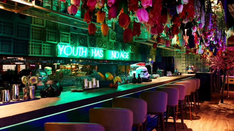 YOUnion: Zorawar Kalra's Ode To The Millenials Is Live At Kamala Mills YOUnion: Zorawar Kalra's Ode To The Millenials Is Live At Kamala Mills