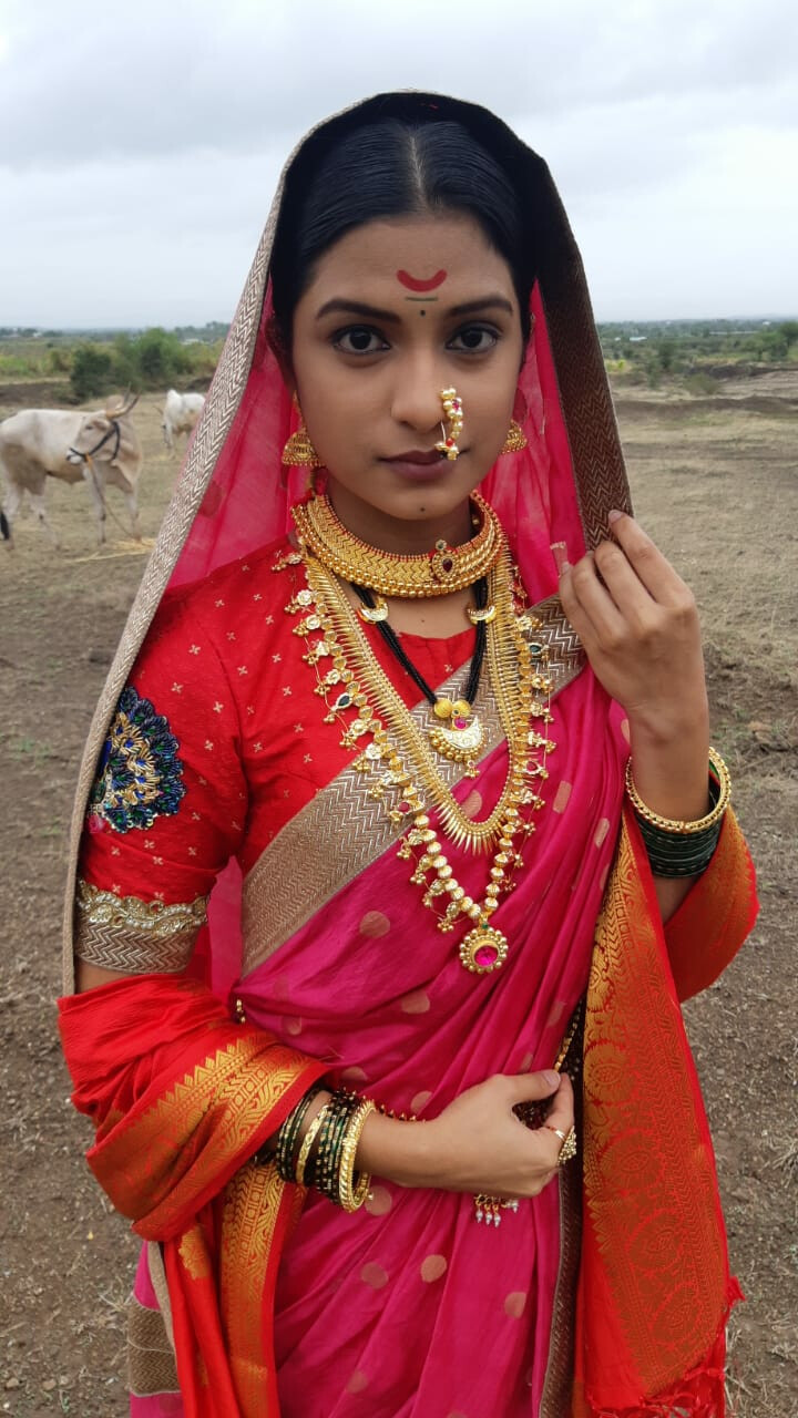 'स्वराज्य जननी जिजामाता'च्या रूपात अमृता पवार