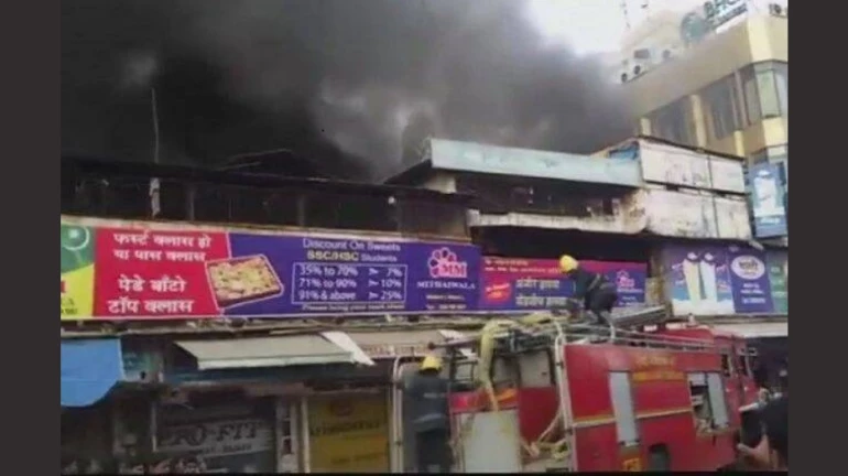 कोचिंग क्लास की बिल्डिंग में लगी आग, सूरत आग हादसे की पुनरावृत्ति होते होते टली कोचिंग क्लास की बिल्डिंग में लगी आग, सूरत आग हादसे की पुनरावृत्ति होते होते टली