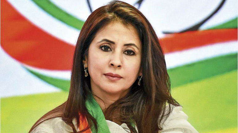 Bollywood celebrity turned politician Urmila Matondkar quits Congress over "in-house politics" Bollywood celebrity turned politician Urmila Matondkar quits Congress over "in-house politics"