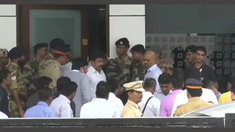 कर्नाटक के बागी विधायक से वापस कर्नाटक रवाना कर्नाटक के बागी विधायक से वापस कर्नाटक रवाना