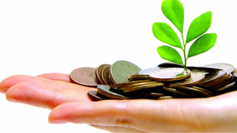 छोटी बचत योजनाओं पर ब्याज दरें बढ़ा सकती है सरकार छोटी बचत योजनाओं पर ब्याज दरें बढ़ा सकती है सरकार