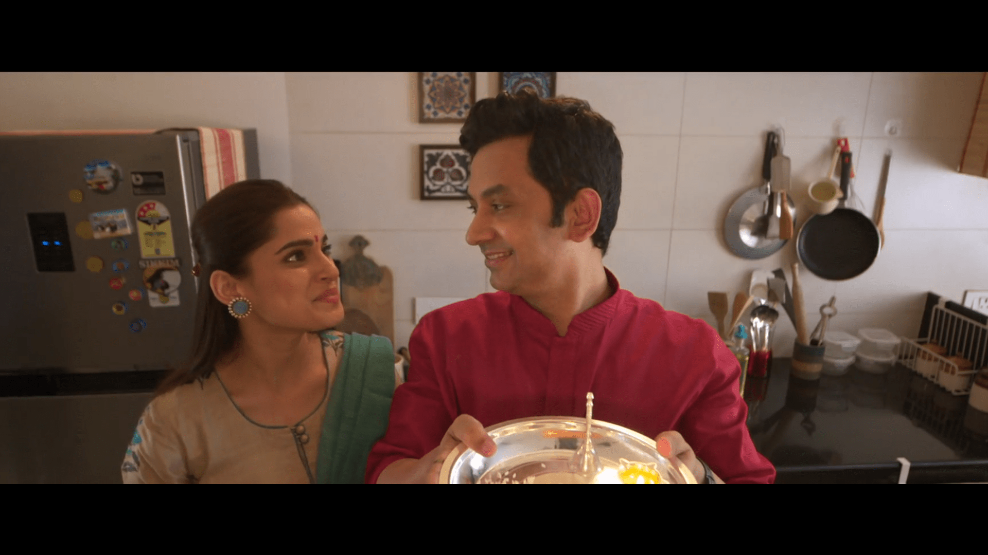 वंडरवुमन-सुपरमॅनची जोडी 'आणि काय हवं'