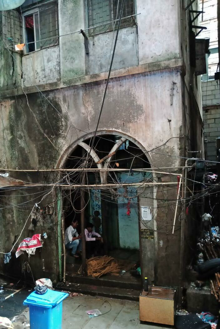 म्हाडा की धोखादायक इमारतों की लिस्ट में नही था केशरबाई इमारत का नाम