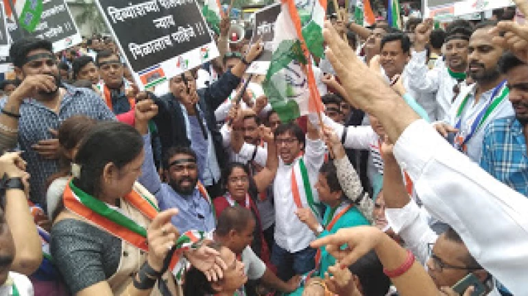 कर्नाटक में खत्म हुआ नाटक, लेकिन मुंबई में जारी! कर्नाटक में खत्म हुआ नाटक, लेकिन मुंबई में जारी!