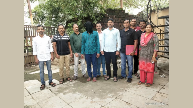 पोटात लपवून आणले जात होते ड्रग्ज पोटात लपवून आणले जात होते ड्रग्ज