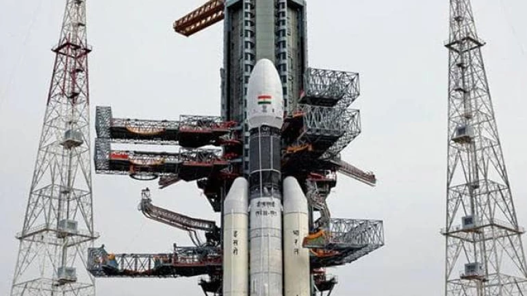 'चांद्रयान-२' संदर्भात जाणून घ्या '९' रंजक गोष्टी 'चांद्रयान-२' संदर्भात जाणून घ्या '९' रंजक गोष्टी