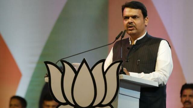 CM Fadnavis, Cabinet Ministers To Donate A Month's Salary To Sangli and Kolhapur Flood Victims