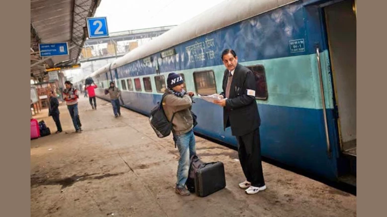 बिना टिकट यात्रा करने वाले यात्रियों से पश्चिम रेलवे ने वसूले 111 वसूले