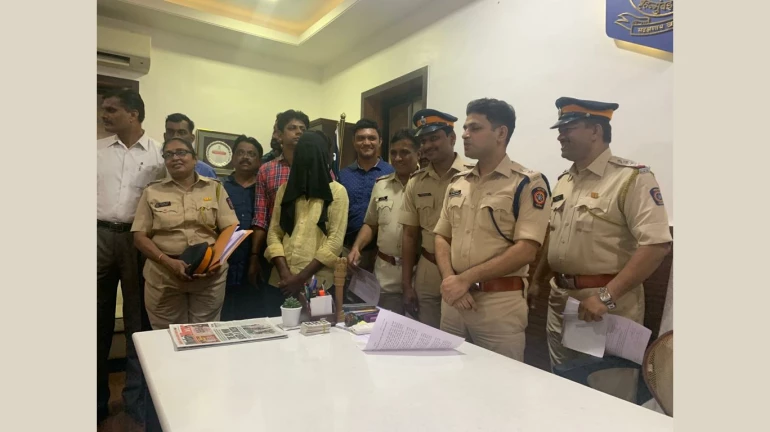 दादरमधील हत्येप्रकरणी आरोपीला सोलापूरमधून अटक दादरमधील हत्येप्रकरणी आरोपीला सोलापूरमधून अटक