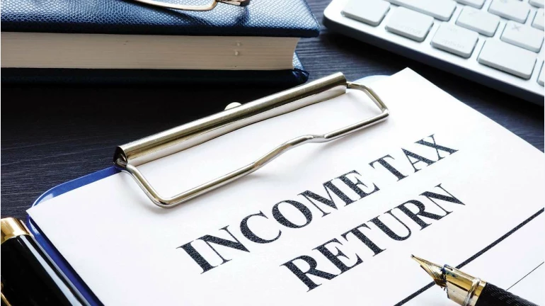 INR 10,000 penalty for late filing of income tax return