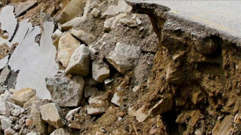 Malabar Hill road to be reconstructed within six months Malabar Hill road to be reconstructed within six months