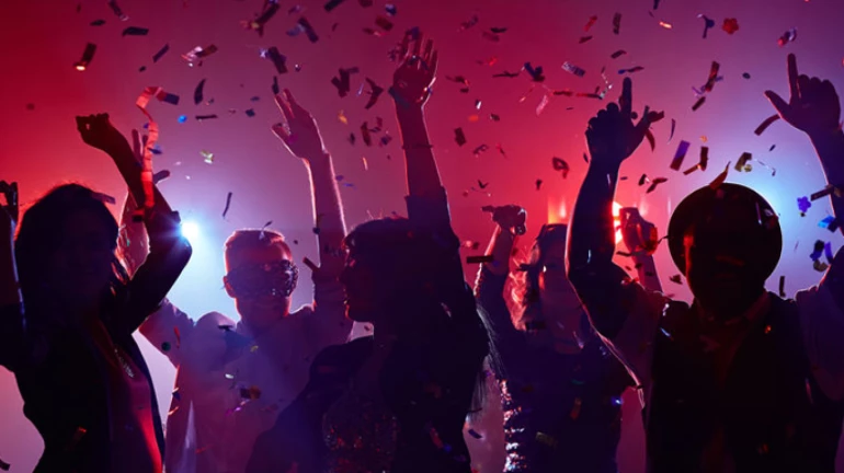 Omicron Scare: Attain Permission For Gatherings Of Over 200, Says BMC Omicron Scare: Attain Permission For Gatherings Of Over 200, Says BMC