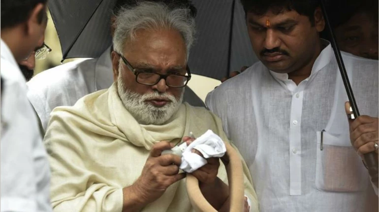 आहे तिथेच राहा! भुजबळांविरोधात शिवसैनिकांचे बॅनर आहे तिथेच राहा! भुजबळांविरोधात शिवसैनिकांचे बॅनर