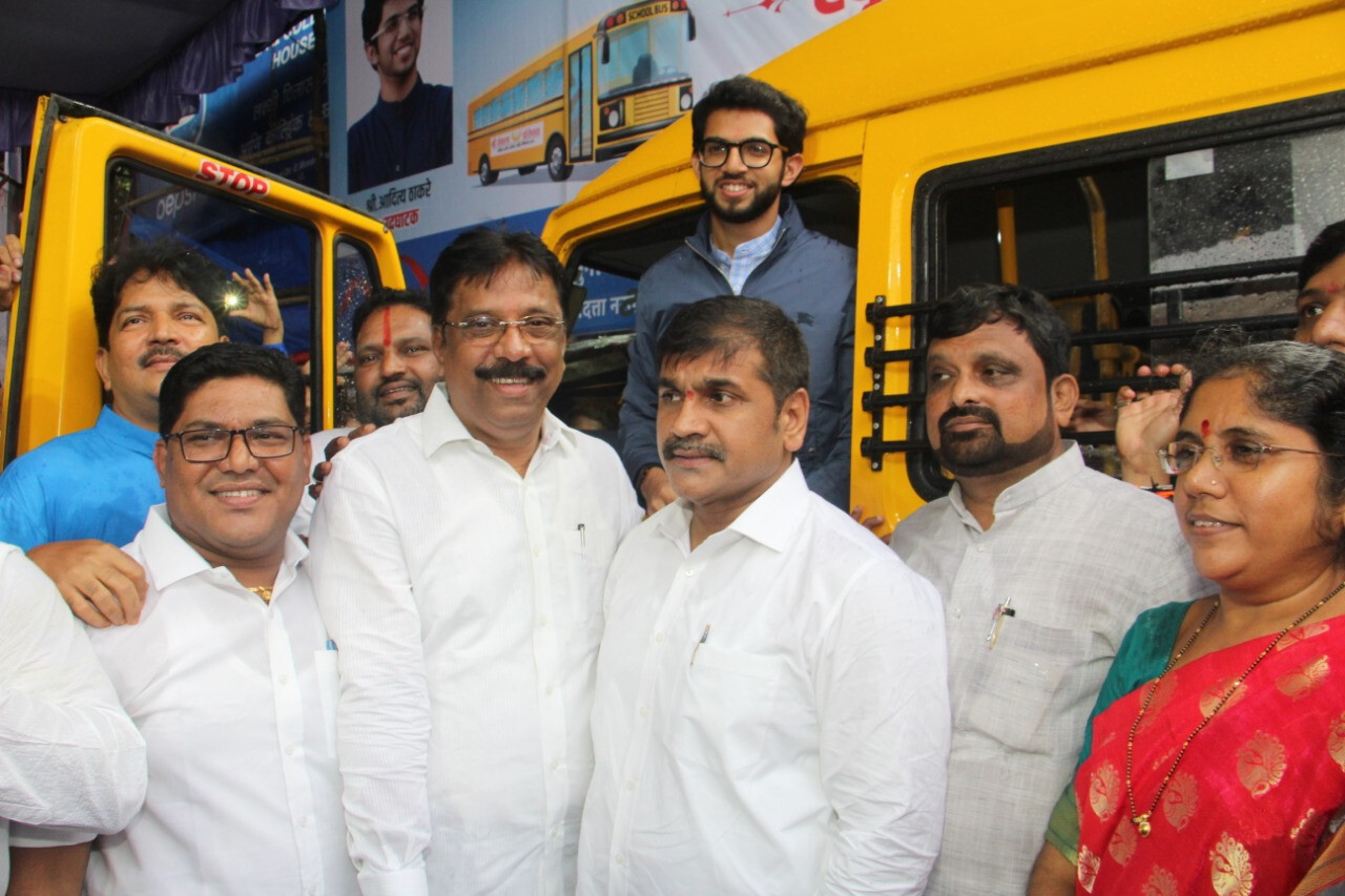 Aditya Thackeray, Sachin Ahir and Sangeeta Ahir Inaugurate School Bus Service for Girl Child in Worli