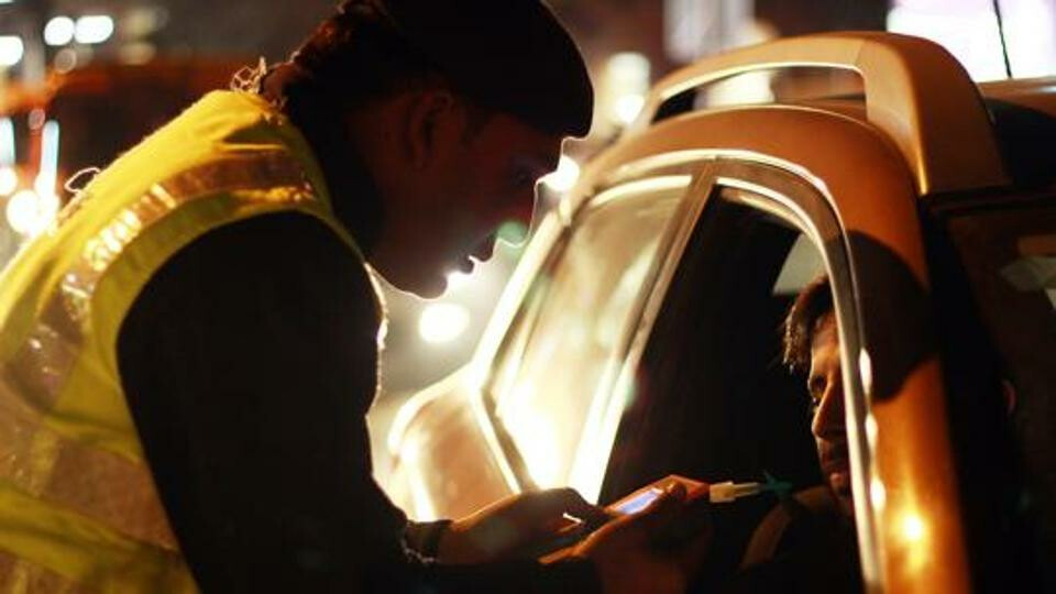 वाहतुकीचे नियम मोडणाऱ्यांना दणका, दंडाच्या रकमेत वाढ